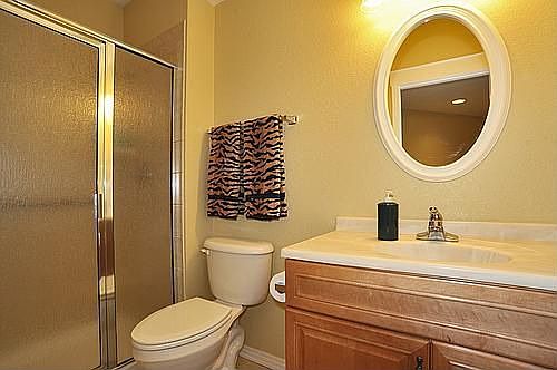 5th image of 2653 Elmira St