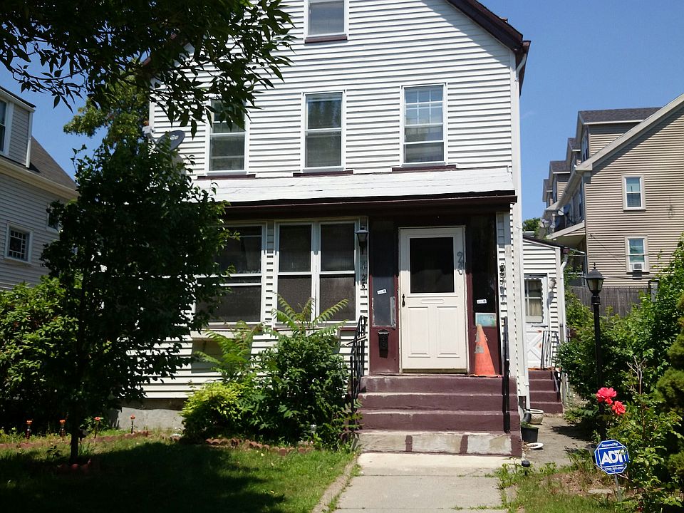 2nd image of 26 Longfellow St