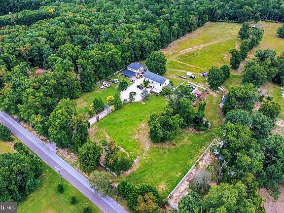 5th image of 3056 Jackson Rd