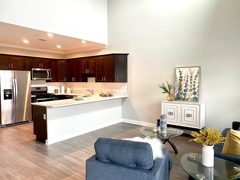 Fairfield Townhouses At Selden — Photo 20