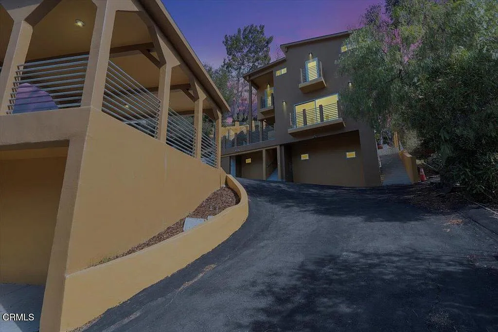 3 bed, 4.0 bath, 1932 sqft, $5,000 — Photo 1
