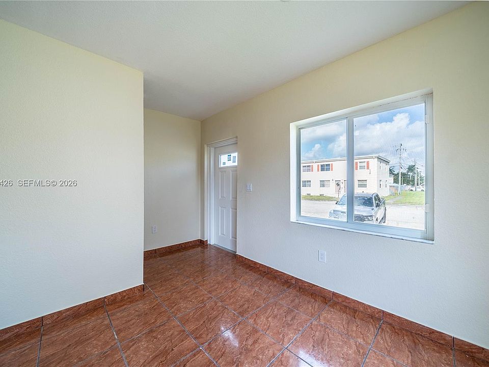 1st image of 414 NW 84th Ter #414