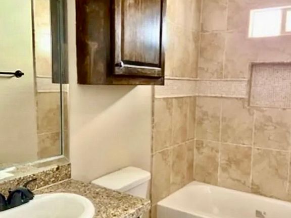 3rd image of 2021 Treasure Oaks Dr #2021