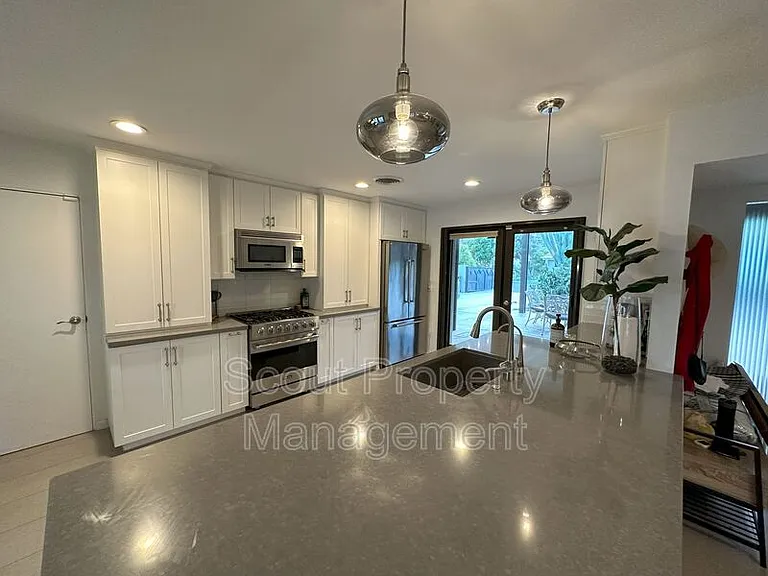 46560 Cameo Palms Dr — Photo 8