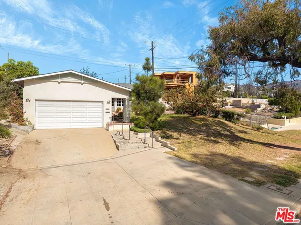 16801 W Sunset Blvd, Pacific Palisades, CA 90272