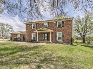 1201 Cardinal Dr, La Grange, KY 40031
