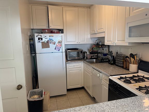 5th image of 1001 Wilson Blvd #1101