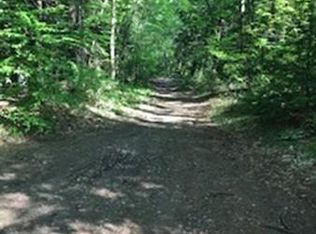 2 Amherst St, Granby, MA 01033