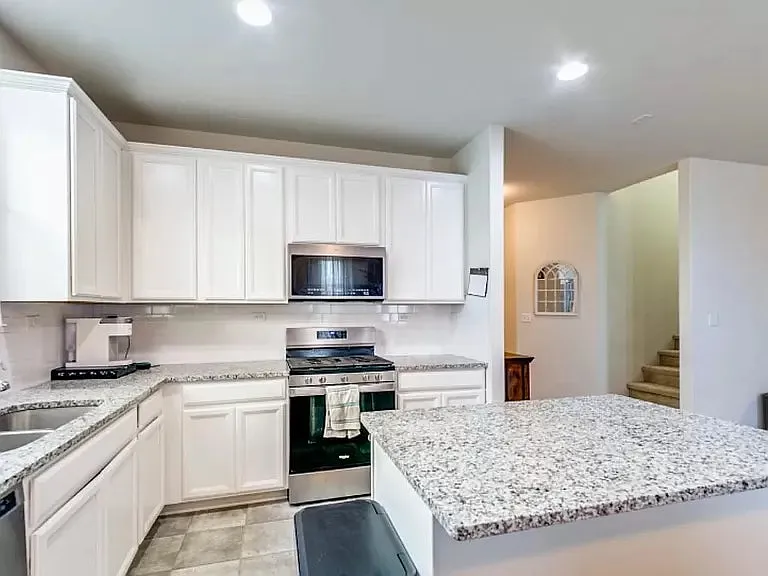 11962 Longfellow Ranch, Unit 3 — Photo 2
