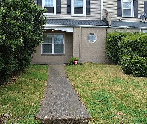 3rd image of 800 Lake Edward Dr