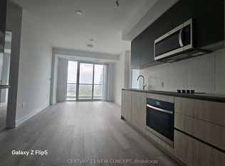 5858 Yonge St #3010, Toronto, ON M2M 3T3