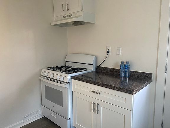 2nd image of 227 E Lake Ave #B