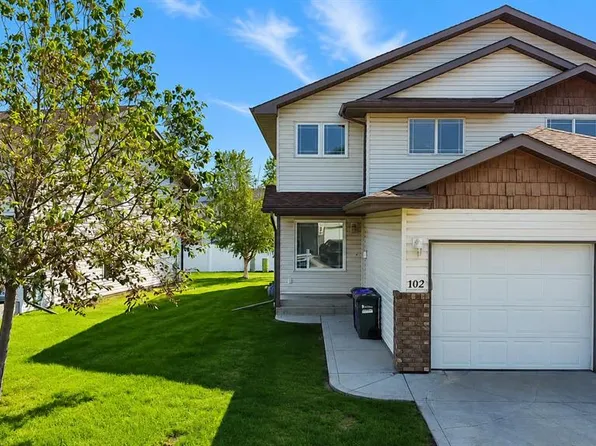 6220 W Orr Dr #102, Red Deer, AB T4P 3Z8
