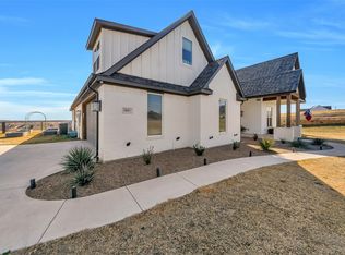 1040 Agnes N, Springtown, TX 76082