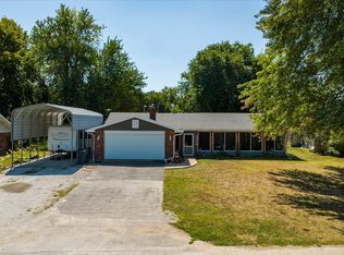 1216 Charlene Drive, Bolivar, MO 65613