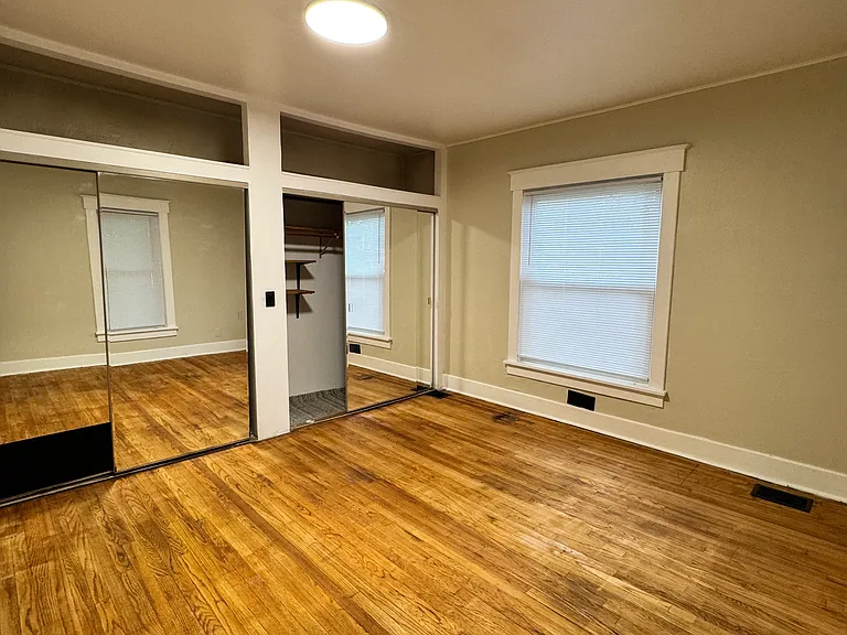 51 E Bradley Ave — Photo 13