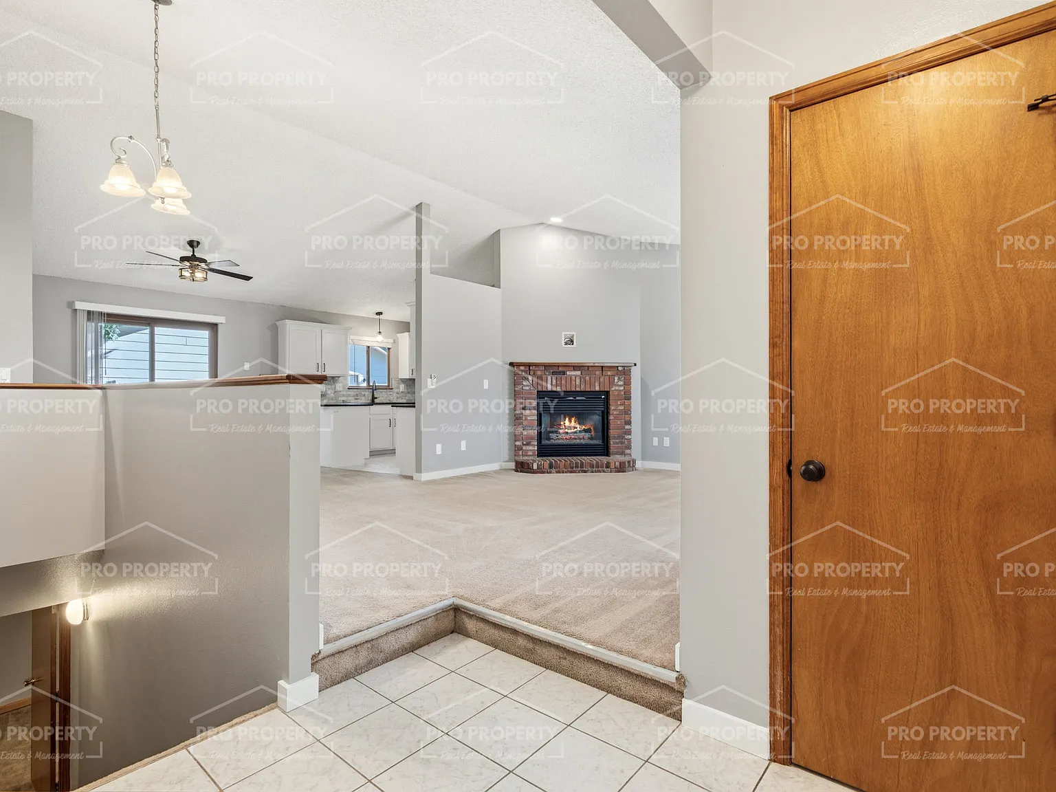 4 bed, 2.5 bath, 2344 sqft, $2,699 — Photo 4