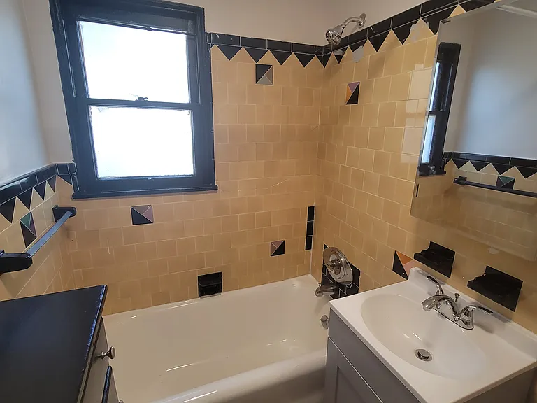 4151 3rd Ave #3 — Photo 7