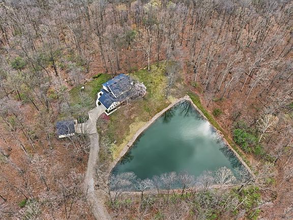 4th image of 1033 Pucksinwah Point Dr