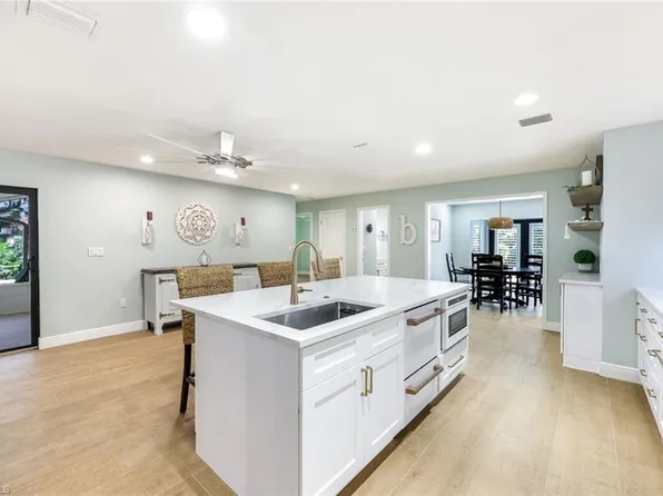 27234 Jolly Roger LN, BONITA SPRINGS, FL 34135