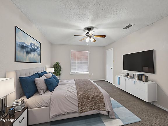 3rd image of 2724 Countryside Ln #2724