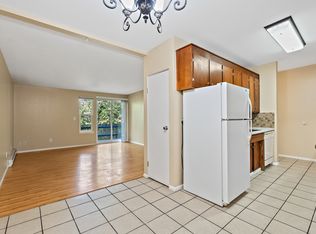 22521 30th Ave S Des Moines - 10, Seattle, WA 98198