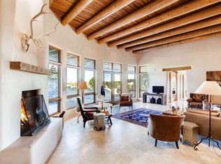 21 E Golden Eagle Rd, Santa Fe, NM 87506