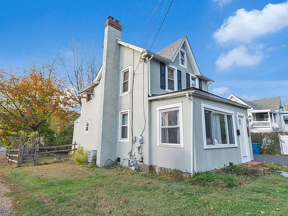 4th image of 110 Washington Ave