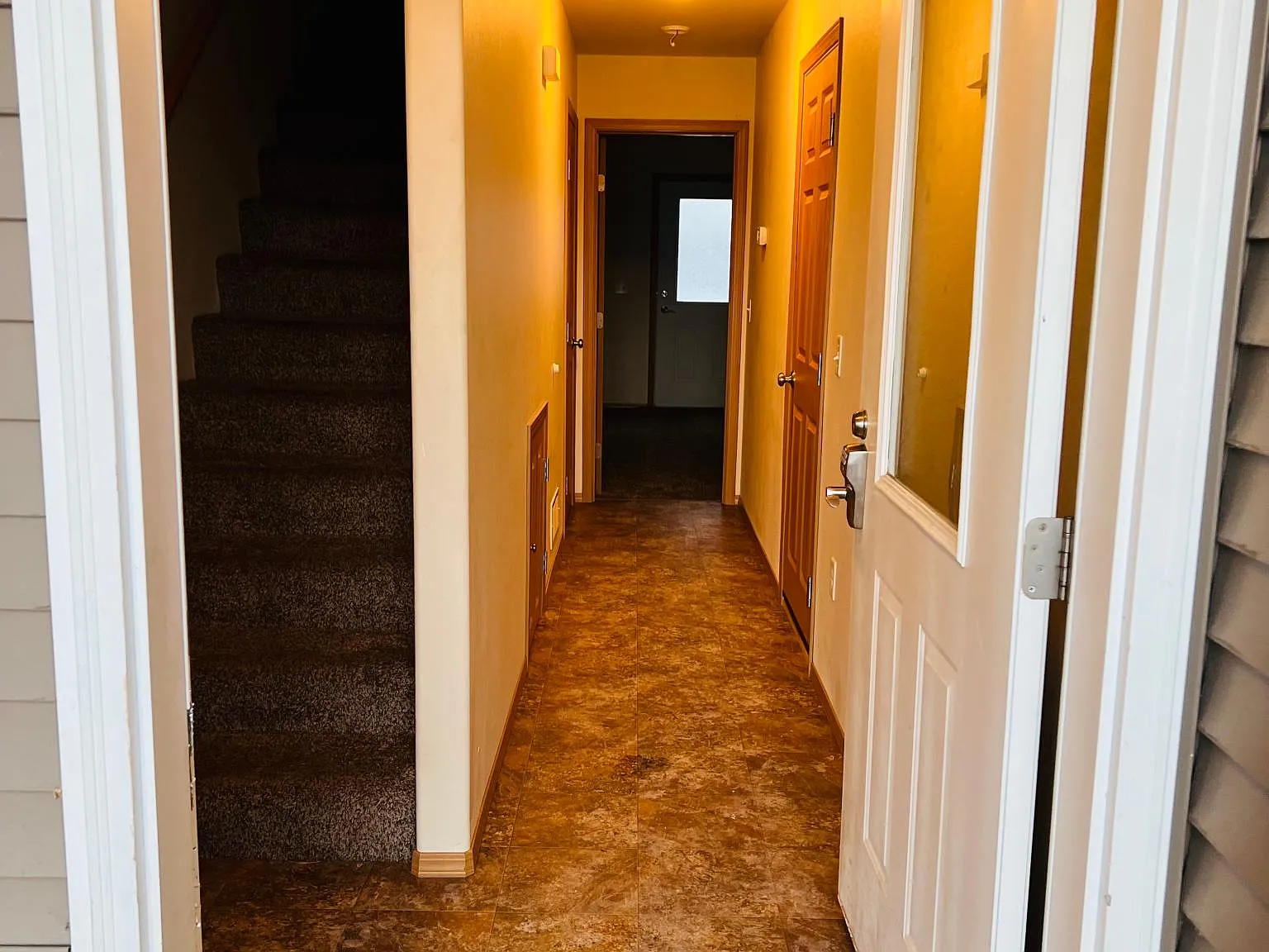 2 bed, 1230 sqft, $1,800 — Photo 4