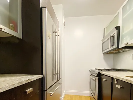 Sold by ZEMU REALTY | media 3