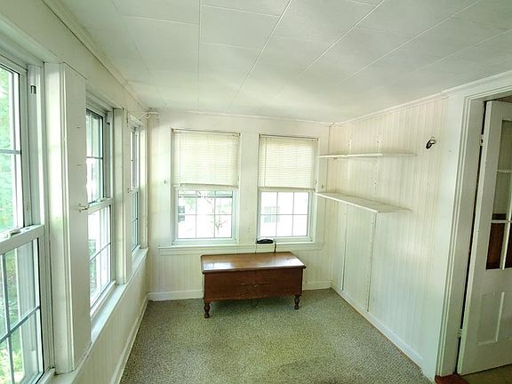 5th image of 17 Greenwood St