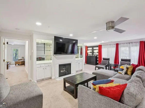 28214 Plantation Dr, Atlanta, GA 30324