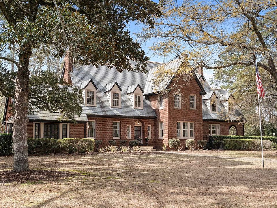 1st image of 1503 Elm St.