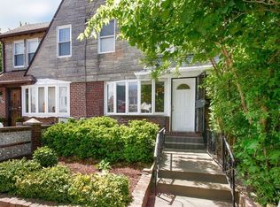 67132 Clyde St, Forest Hills, NY 11375