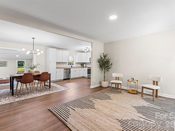 3rd image of 5316 Rupert Ln