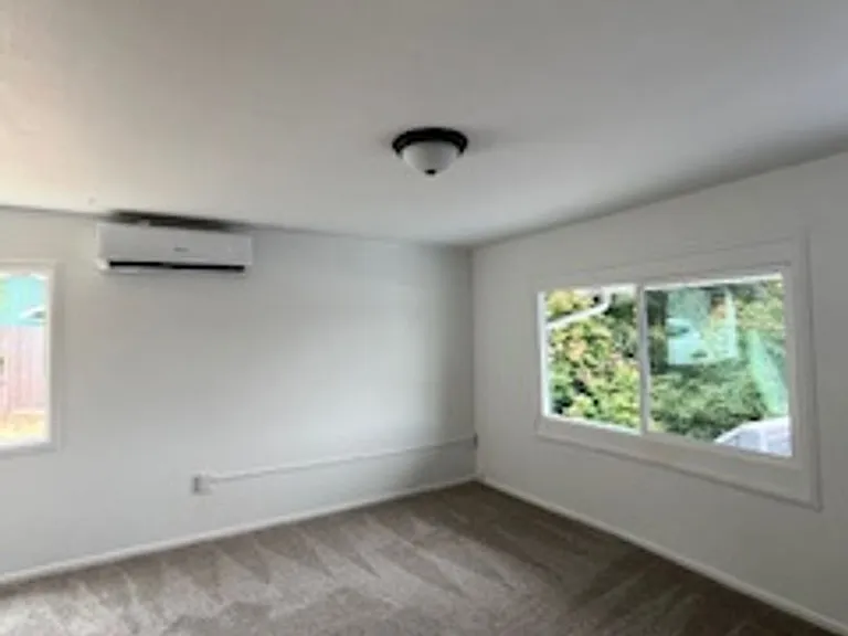 215 Elm St — Photo 19