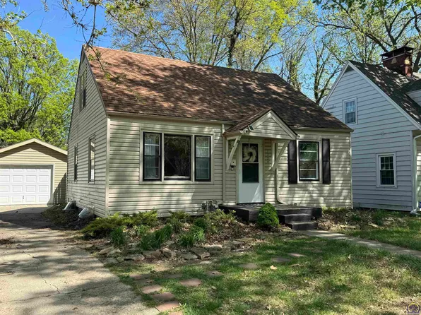 1720 SW Webster Ave, Topeka, KS 66604