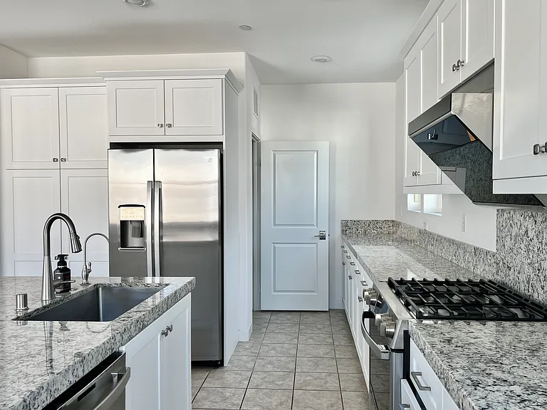 1523 Saint Simon Cir #A — Photo 5