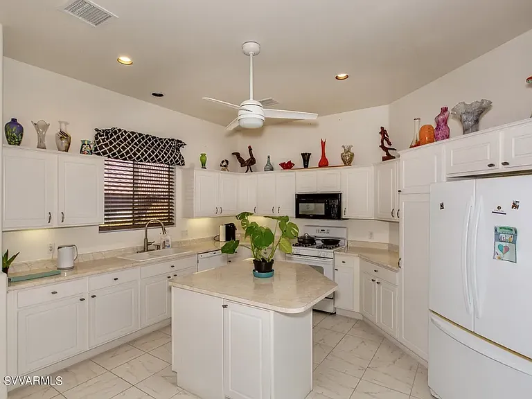 5400 E Calle Diamante — Photo 2
