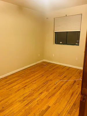 Rented by 18 REALTY | media 12