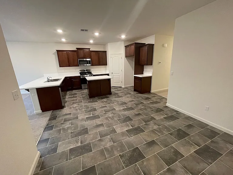4256 Lasalle Dr — Photo 12