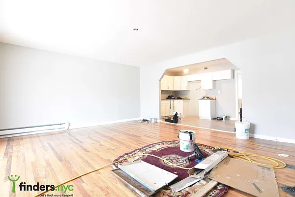 Rented by Clove Realty LLC | media 4