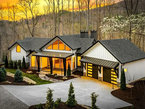 172 Grand Oaks Trl, Morganton, GA 30560