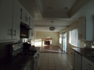 443 Mariposa Dr, Camarillo, CA 93012