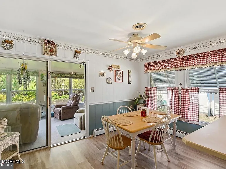 434 Jamaica Blvd — Photo 12