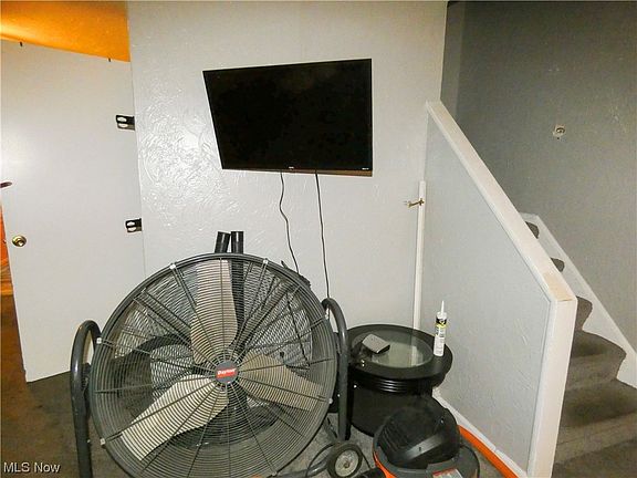 2nd image of 4878 Banbury Ct APT 15