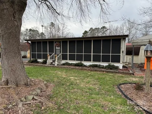 164/162 Hollywood Trl, Mount Gilead, NC 27306