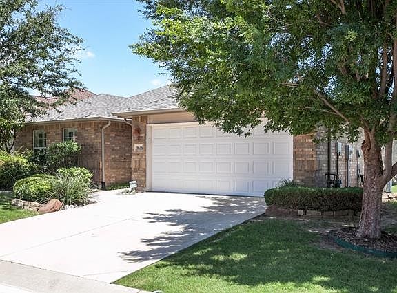 3rd image of 9616 Pepperwood Trl