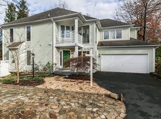 20847 Blossom Landing Way, Sterling, VA