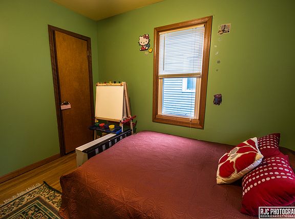5th image of 212 W Potomac Ave